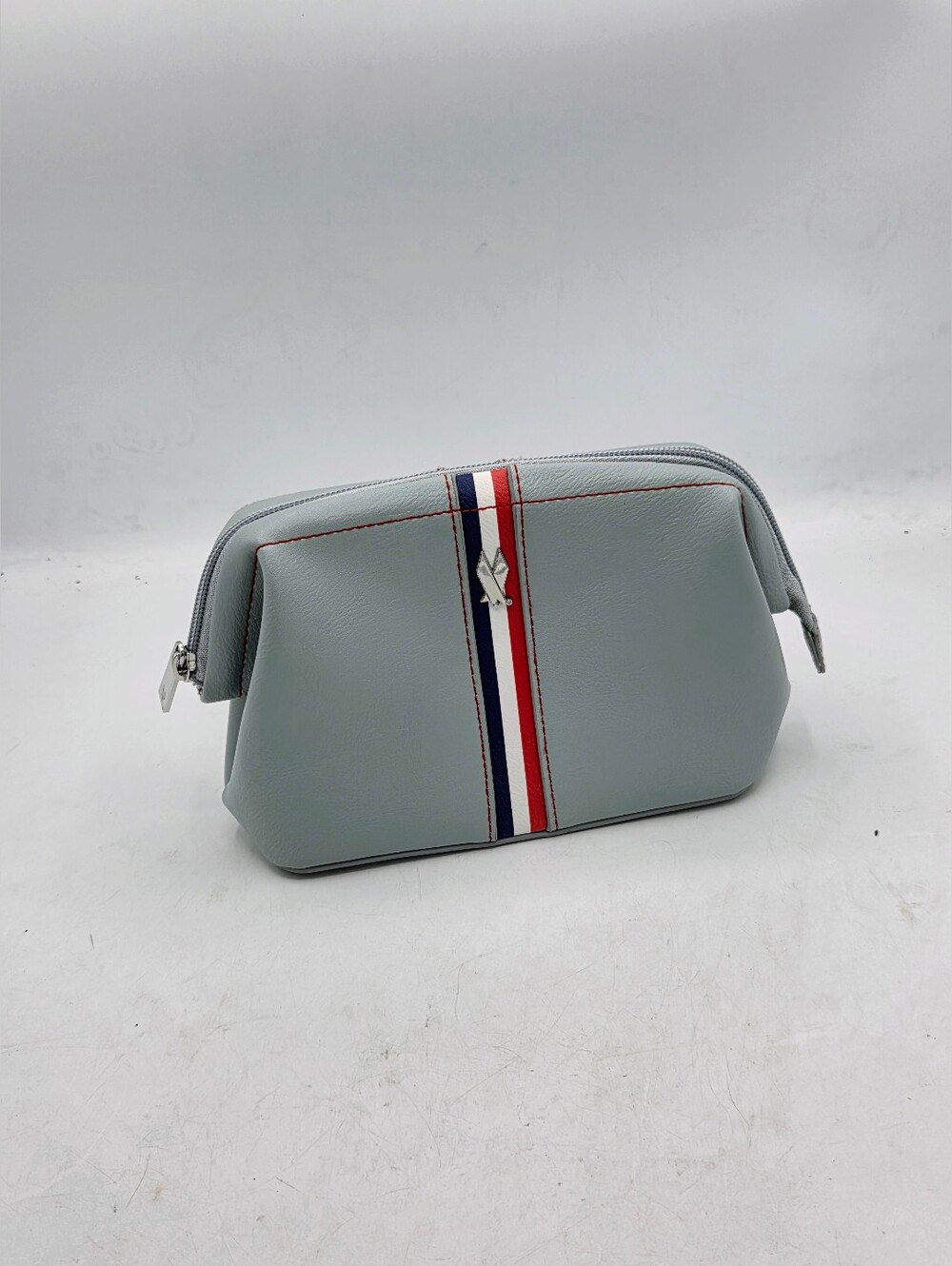 Formia Ltd American Airlines 100th Anniversary Amenity Kit Bag Grey Red Blue - Picture 2 of 15